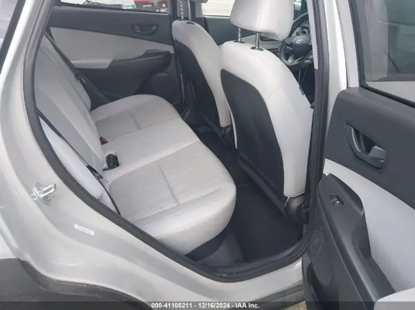 KM8K62AB3NU774628 2022 HYUNDAI KONA - Image 8