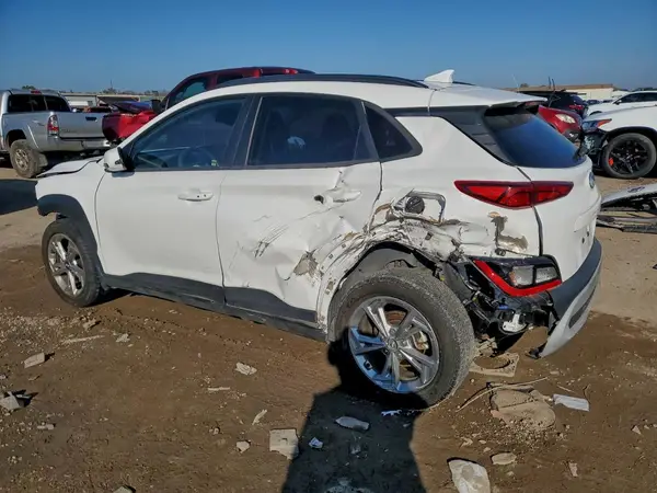 KM8K62AB3NU858187 2022 HYUNDAI KONA - Image 2