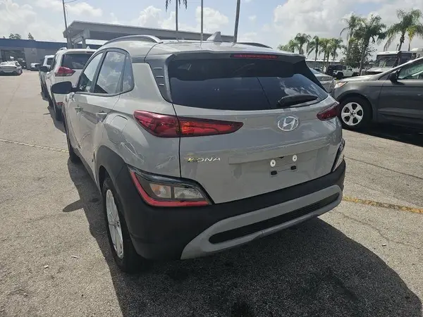 KM8K62AB3PU027582 2023 HYUNDAI KONA - Image 2