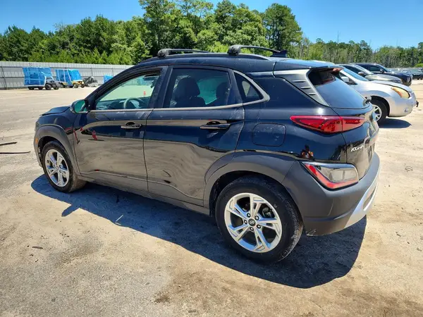KM8K62AB4NU808382 2022 HYUNDAI KONA - Image 2