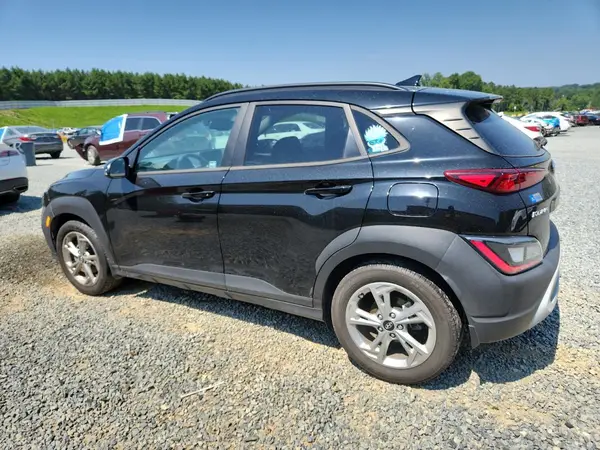 KM8K62AB4NU811587 2022 HYUNDAI KONA - Image 2