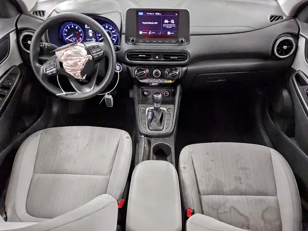 KM8K62AB4NU820774 2022 HYUNDAI KONA - Image 8