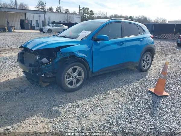 KM8K62AB4NU849465 2022 HYUNDAI KONA - Image 2
