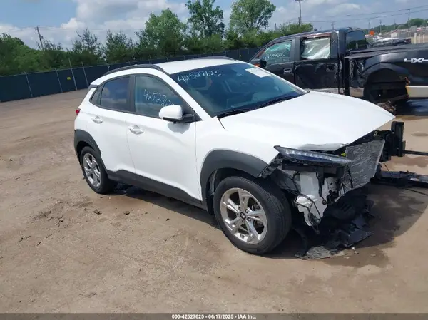KM8K62AB4NU854536 2022 HYUNDAI KONA - Image 1