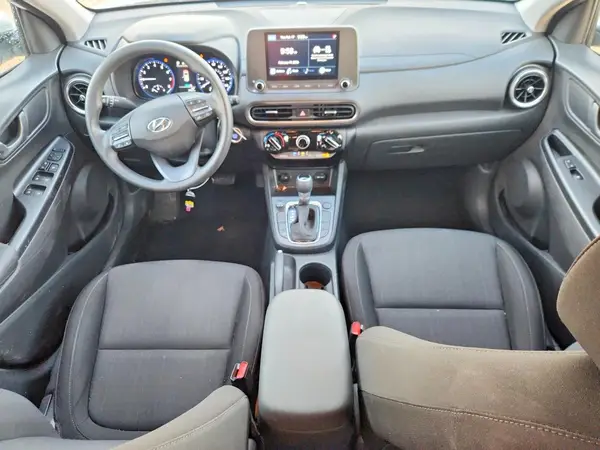 KM8K62AB4NU899833 2022 HYUNDAI KONA - Image 8