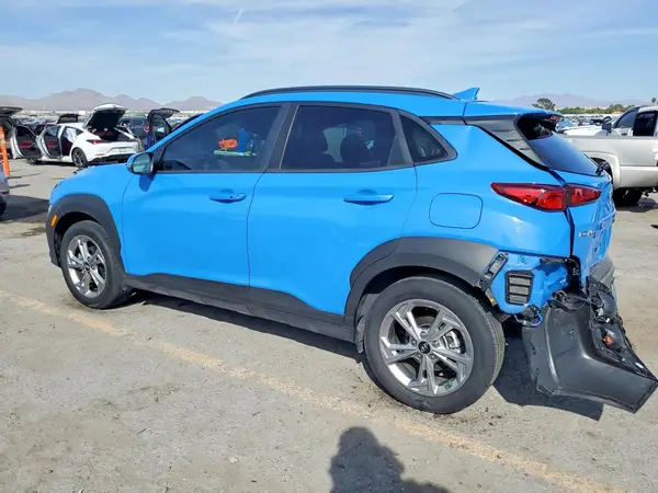 KM8K62AB4NU926528 2022 HYUNDAI KONA - Image 2