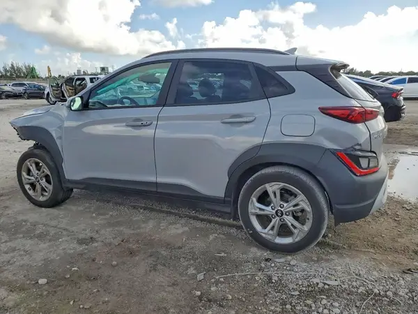 KM8K62AB5NU870437 2022 HYUNDAI KONA - Image 2