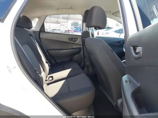 KM8K62AB5NU879204 2022 HYUNDAI KONA - Image 8