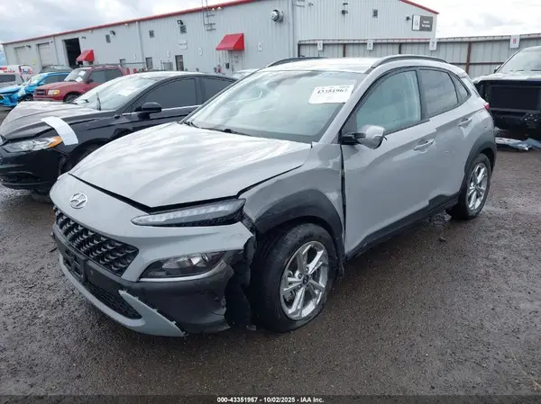 KM8K62AB5PU995876 2023 HYUNDAI KONA - Image 2