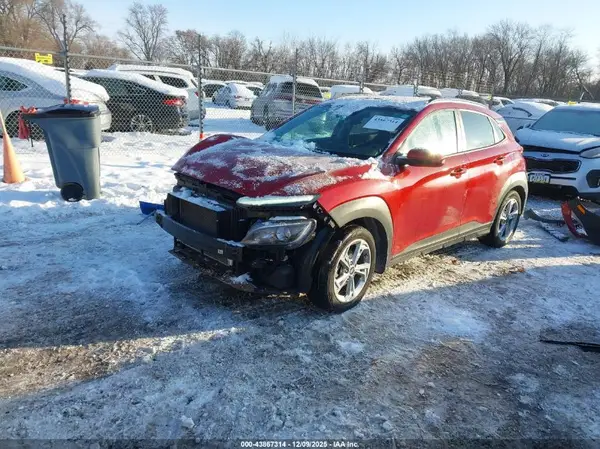KM8K62AB6NU806617 2022 HYUNDAI KONA - Image 2