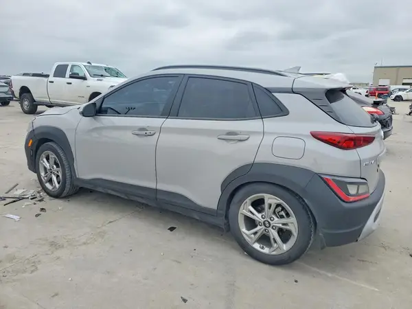 KM8K62AB6NU880572 2022 HYUNDAI KONA - Image 2