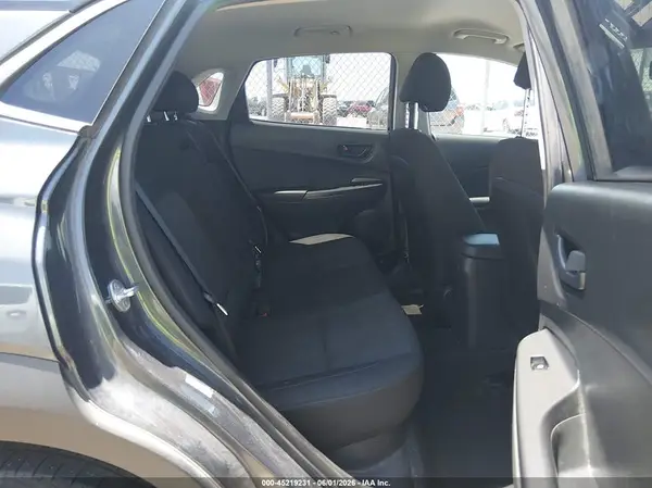 KM8K62AB7NU814063 2022 HYUNDAI KONA - Image 8