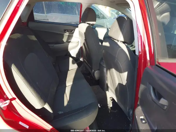 KM8K62AB7NU915958 2022 HYUNDAI KONA - Image 8