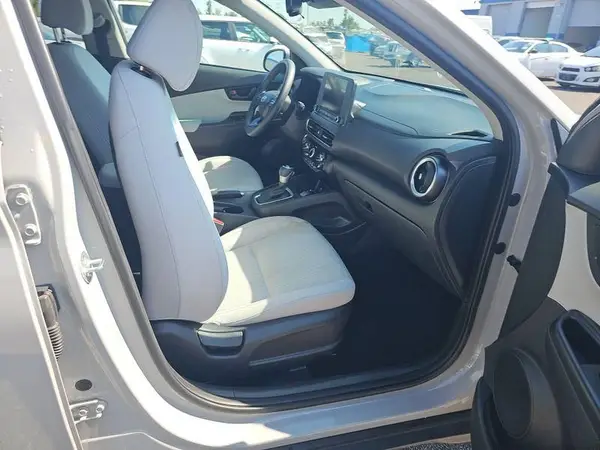 KM8K62AB7PU026953 2023 HYUNDAI KONA - Image 8