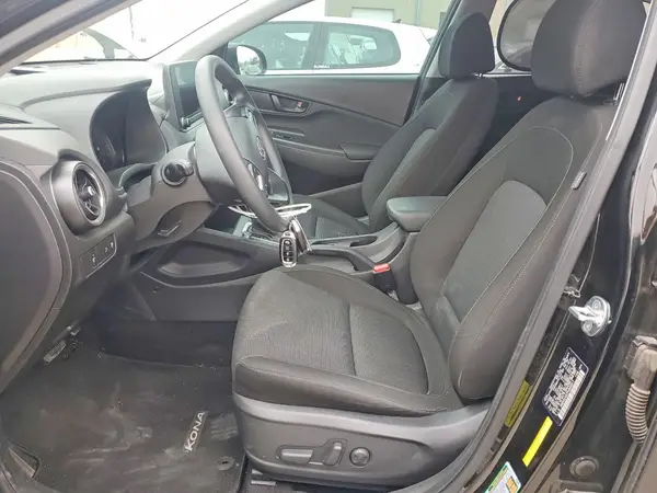 KM8K62AB7PU945917 2023 HYUNDAI KONA - Image 8