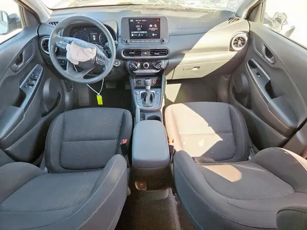 KM8K62AB7PU979646 2023 HYUNDAI KONA - Image 8