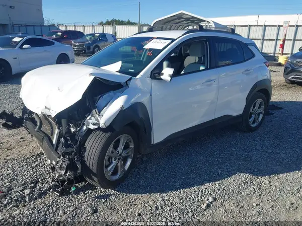 KM8K62AB8NU782448 2022 HYUNDAI KONA - Image 2