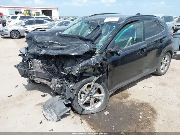 KM8K62AB8NU881786 2022 HYUNDAI KONA - Image 2