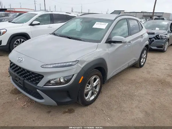 KM8K62AB8PU026461 2023 HYUNDAI KONA - Image 2