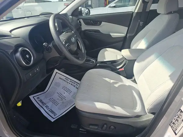 KM8K62AB8PU027075 2023 HYUNDAI KONA - Image 2