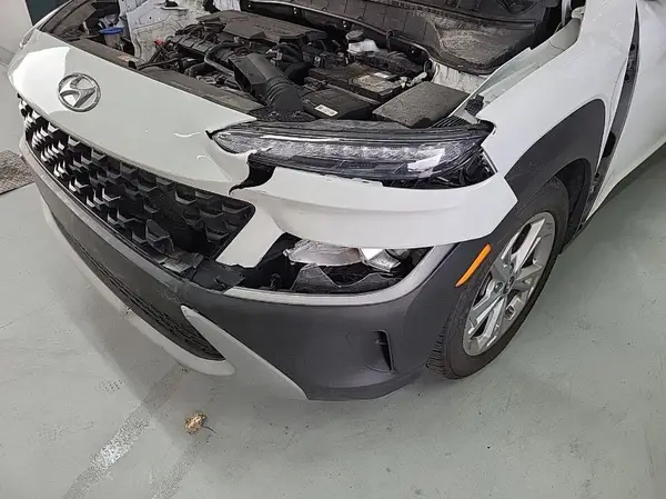 KM8K62AB8PU032440 2023 HYUNDAI KONA - Image 2