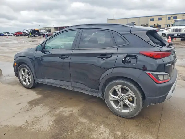 KM8K62AB8PU931251 2023 HYUNDAI KONA - Image 2