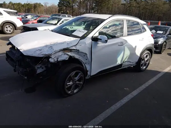 KM8K62AB8PU995032 2023 HYUNDAI KONA - Image 2