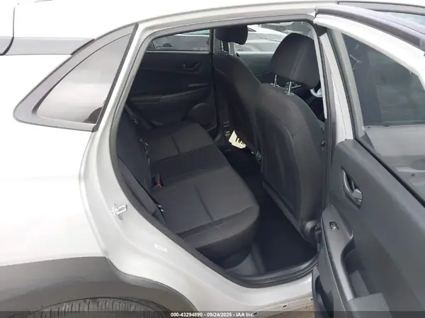 KM8K62AB8PU998688 2023 HYUNDAI KONA - Image 8