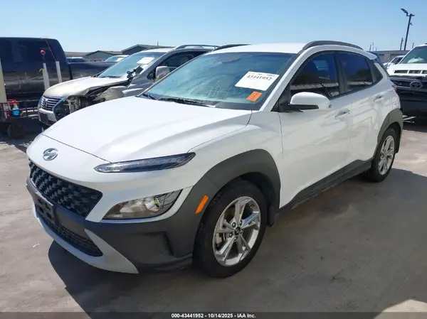 KM8K62AB9NU802707 2022 HYUNDAI KONA - Image 2