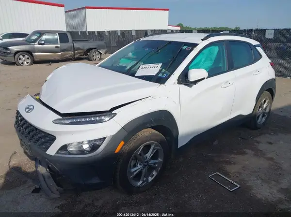 KM8K62AB9NU881831 2022 HYUNDAI KONA - Image 2