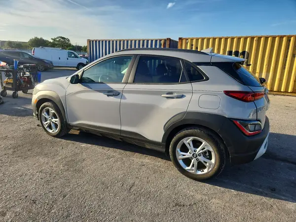 KM8K62AB9PU008194 2023 HYUNDAI KONA - Image 2