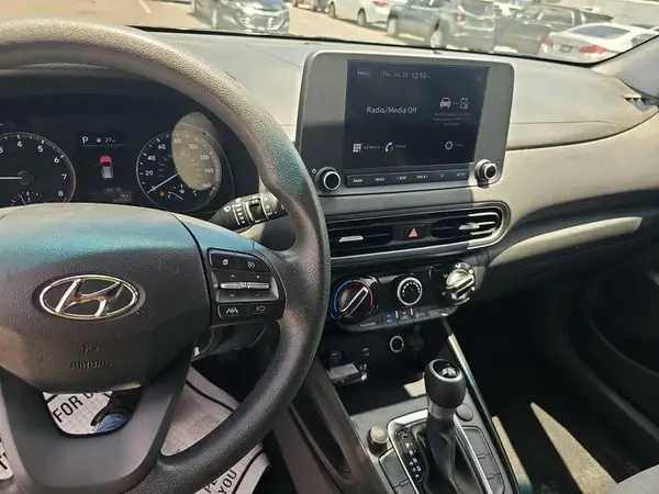 KM8K62AB9PU026033 2023 HYUNDAI KONA - Image 8