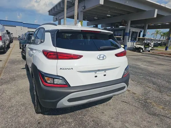 KM8K62AB9PU026887 2023 HYUNDAI KONA - Image 2
