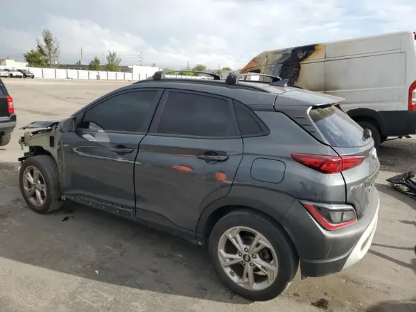 KM8K62ABXNU843332 2022 HYUNDAI KONA - Image 2