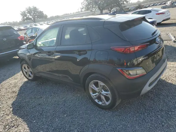 KM8K62ABXNU853813 2022 HYUNDAI KONA - Image 2