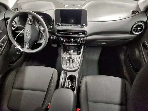 KM8K62ABXNU879196 2022 HYUNDAI KONA - Image 8