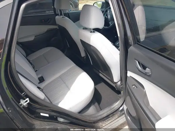 KM8K62ABXNU885354 2022 HYUNDAI KONA - Image 8