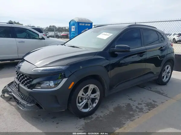 KM8K62ABXNU902055 2022 HYUNDAI KONA - Image 2