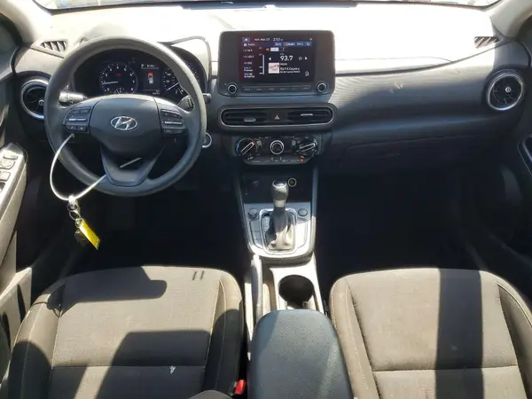 KM8K62ABXNU913637 2022 HYUNDAI KONA - Image 8