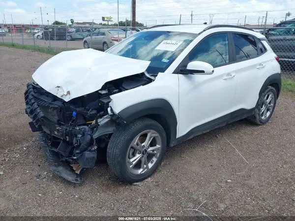 KM8K62ABXPU023111 2023 HYUNDAI KONA - Image 2