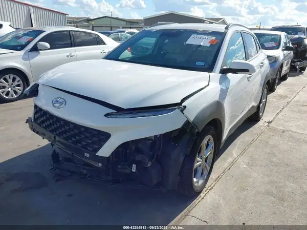 KM8K62ABXPU953896 2023 HYUNDAI KONA - Image 2