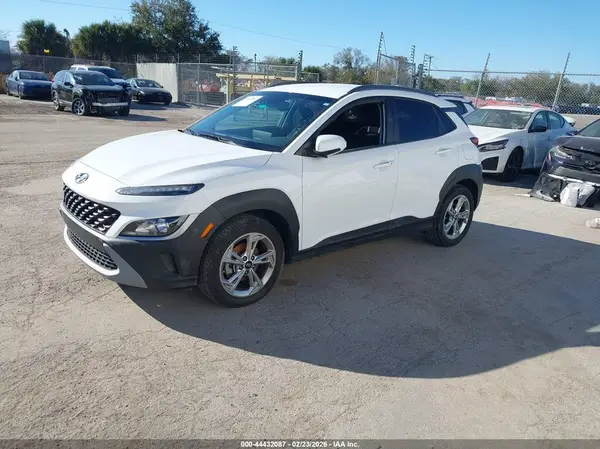 KM8K62ABXPU978958 2023 HYUNDAI KONA - Image 2