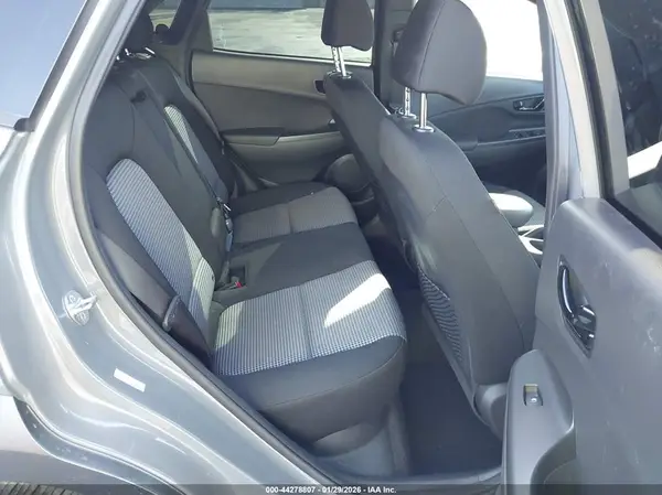 KM8K63A56MU701929 2021 HYUNDAI KONA - Image 8