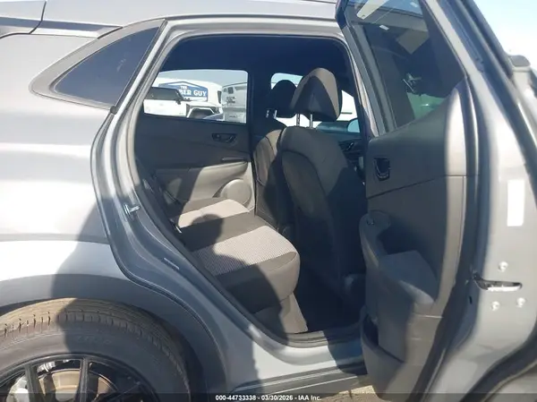 KM8K63A5XMU702937 2021 HYUNDAI KONA - Image 8