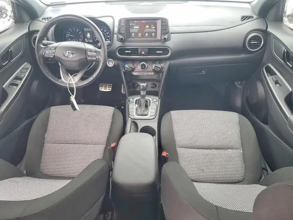 KM8K6CA50MU675196 2021 HYUNDAI KONA - Image 8