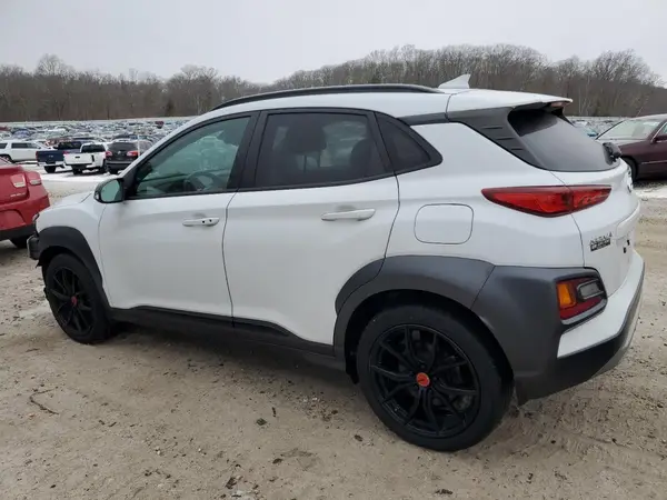 KM8K6CA51MU669598 2021 HYUNDAI KONA - Image 2