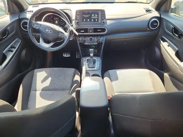 KM8K6CA52MU715925 2021 HYUNDAI KONA - Image 8