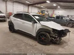 KM8K6CA5XMU677697 2021 HYUNDAI KONA
