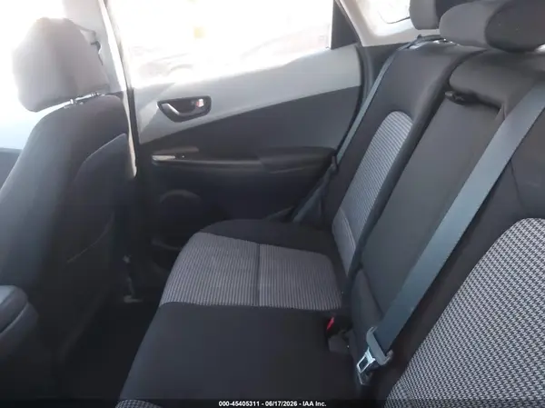 KM8K6CAA0JU082494 2018 HYUNDAI KONA - Image 8