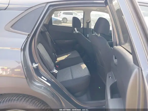 KM8K6CAA0JU122668 2018 HYUNDAI KONA - Image 8
